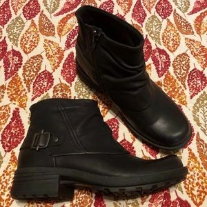 Earth Origins Leather Zip Ankle Boot 7.5 M